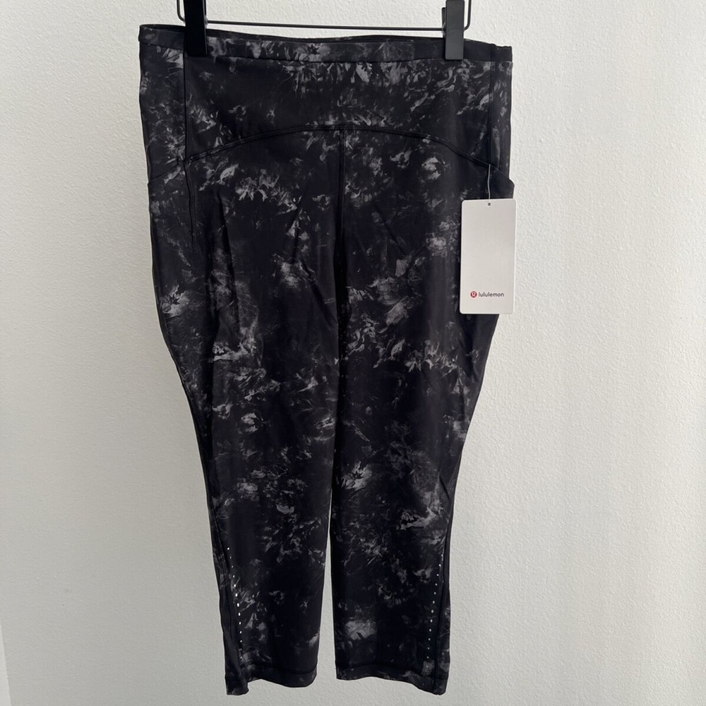 Lululemon Swift Speed High-Rise Tight 28”